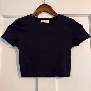 NWOT Cropped Aritzia Contour Tee